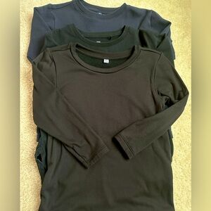 UNIQLO KID black t shirts